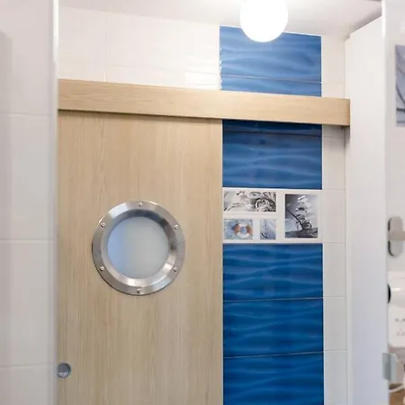 Apartament N4 *